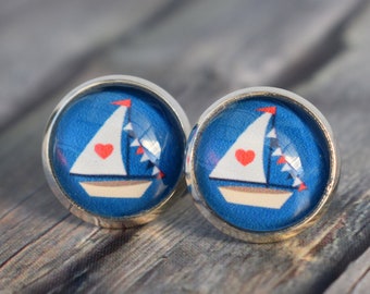 Stud earrings / earrings / earrings / sailboat earrings 'sailboat'