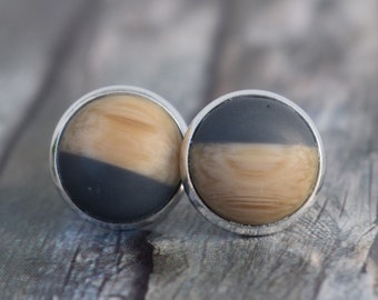 Stud earrings / earrings / ear jewellery 'Stud earrings wood coloured and grey'