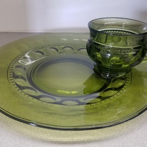 Indiana Glass King&#39;s Crown Green Luncheon Plate & Cup Set