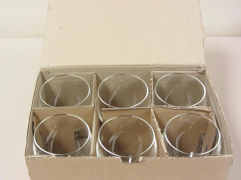 Set med 6 Schott Zwiesel Banquet 6,8 oz kristallvinglas bild 6