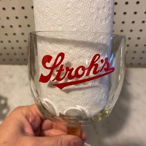 Gobelet à pied empreinte de pouce Stroh&#39;s - Verre à bière - Articles de bar à collectionner 14 oz, années 1960