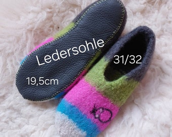 Gr. 31/32 mit Ledersohle 》Filzpantoffeln Hausschuhe Puschen, Unisex