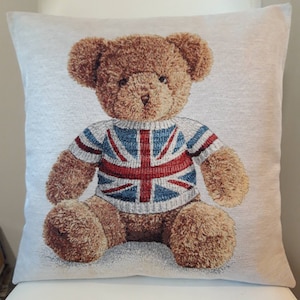 English teddy bear jacquard tapestry cushion cover 45x45 cm. Trendy interior decoration - housewarming - birthday