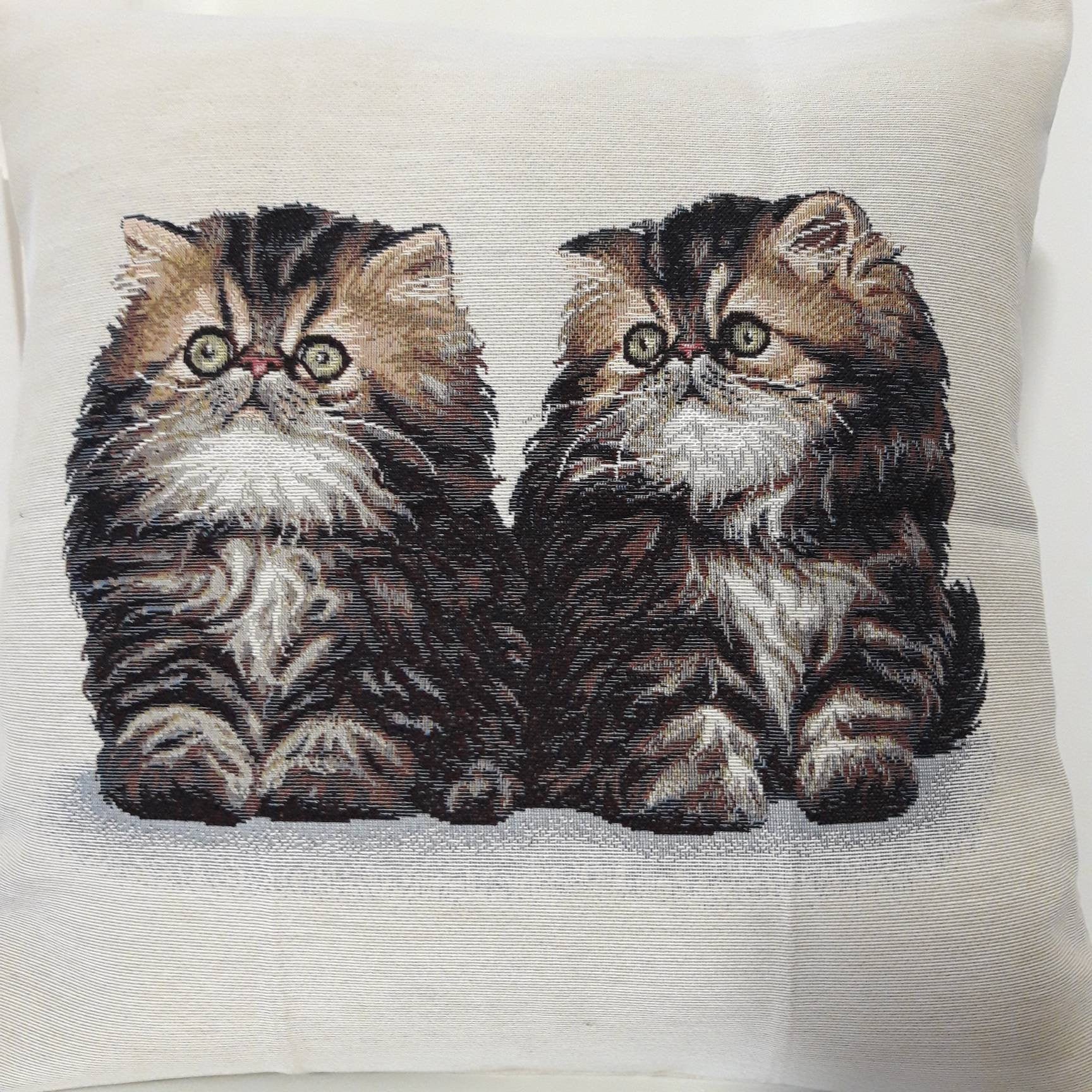 Housse de Coussin Tapisserie Jacquard Chatons Persans 45x45 cm. Déco d'intérieur Tendance - Déco Cré
