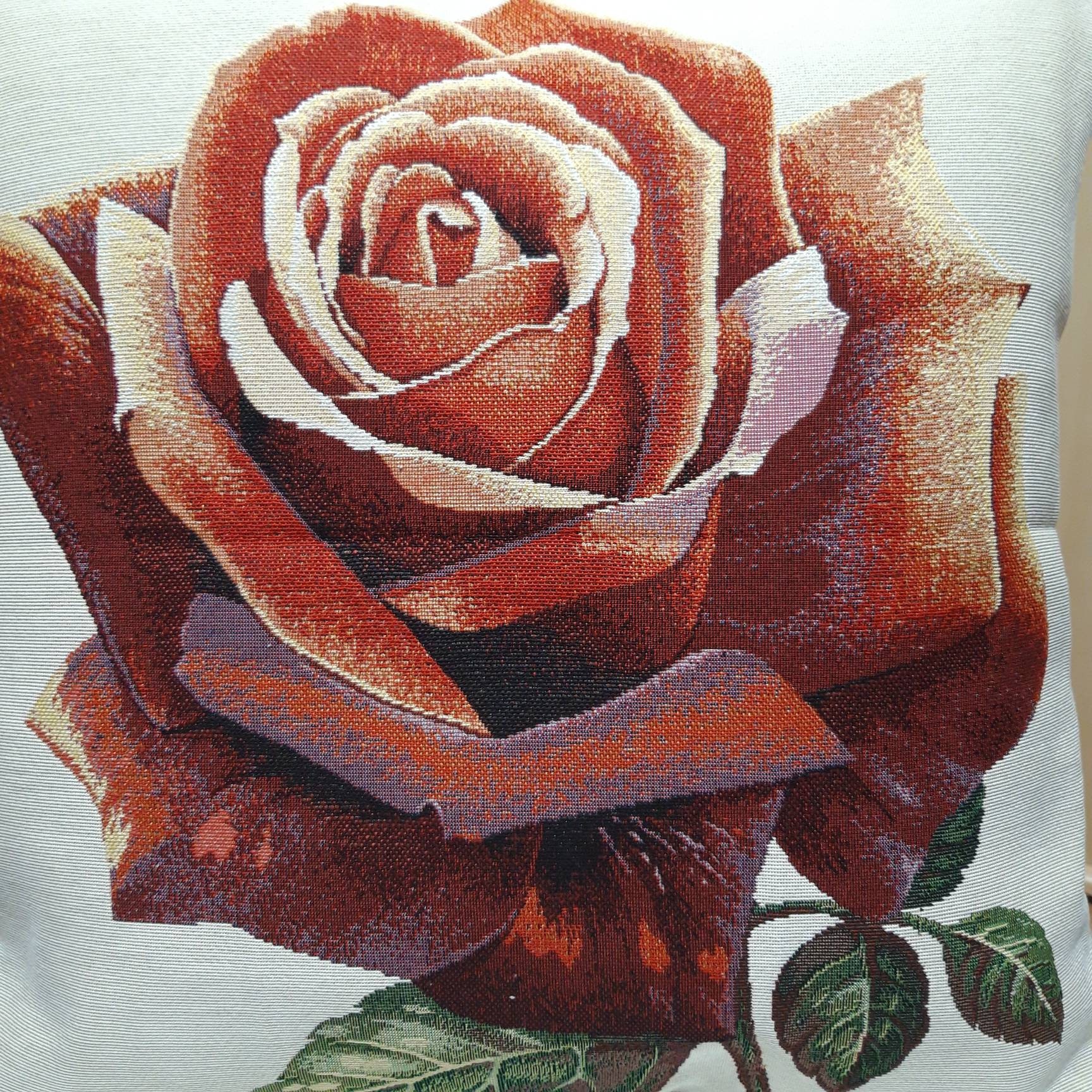 Housse de Coussin Tapisserie Jacquard Crème avec Motif Placé Rose 45x45 cm Déco Tendance - Déco Crém