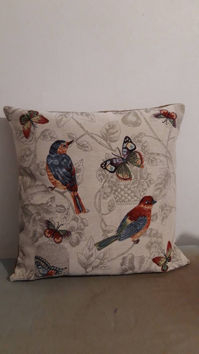 Housse de Coussin Tapisserie Jacquard Oiseaux et Papillons 45x45 cm. Déco d'intérieur Tendance - Cré
