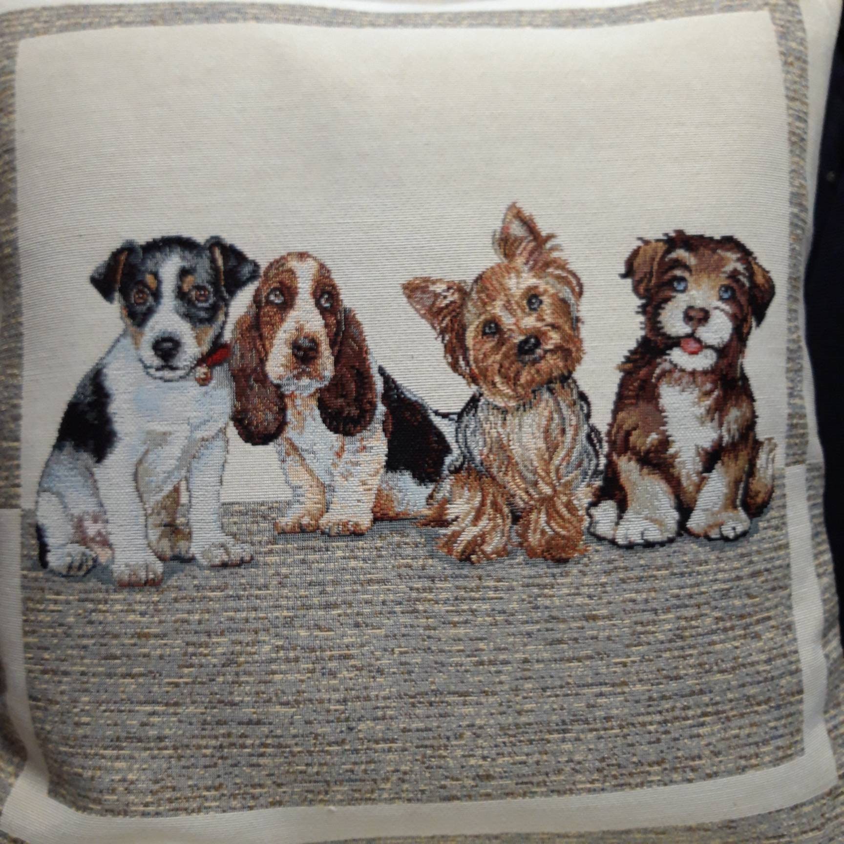 Housse de Coussin Tapisserie Jacquard Chiens 45x45 cm. Déco d'intérieur Tendance - Déco Crémaillère 