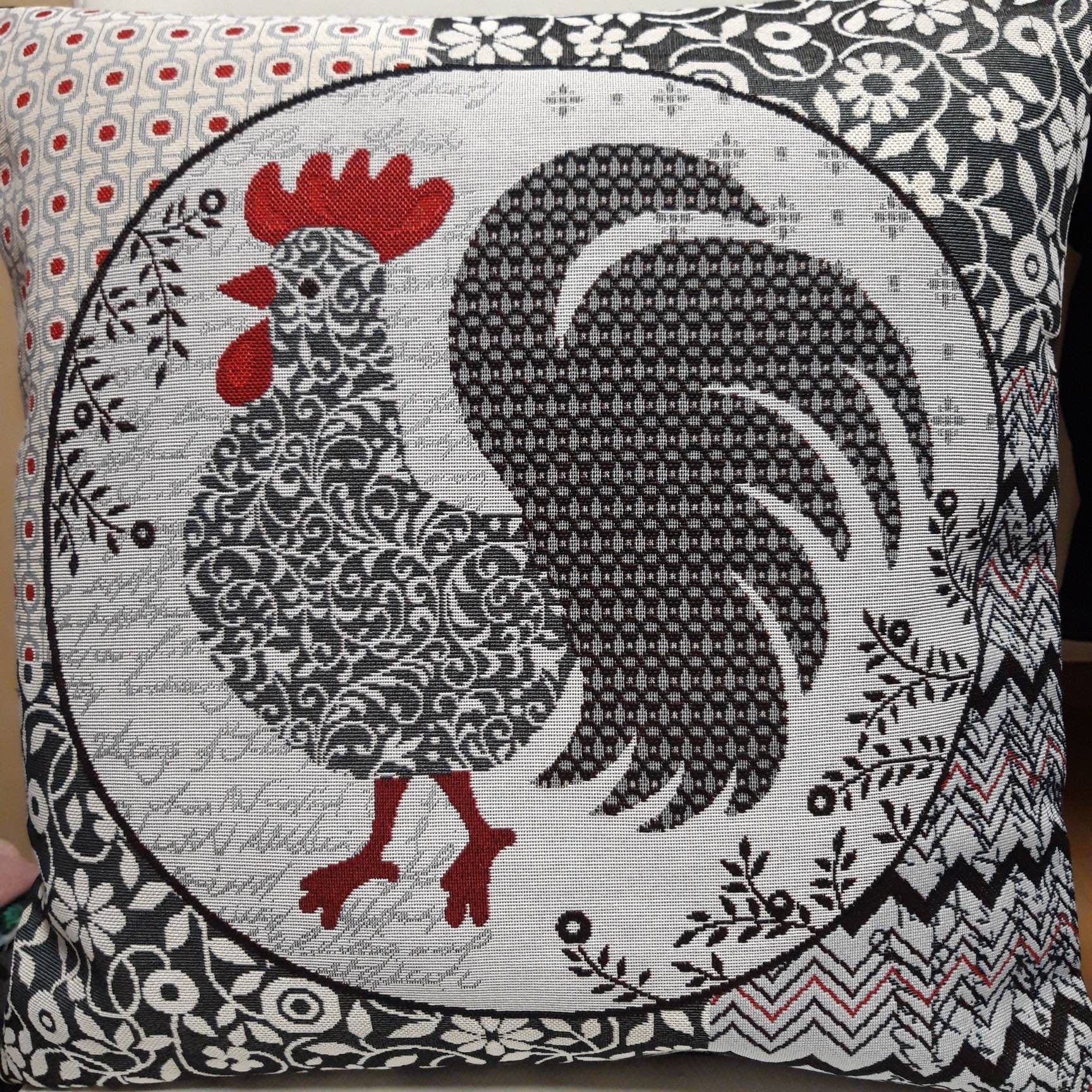 Housse de Coussin Tapisserie Jacquard Décor Coq Majestueux 45x45 cm. Déco Tendance - Déco Crémaillèr