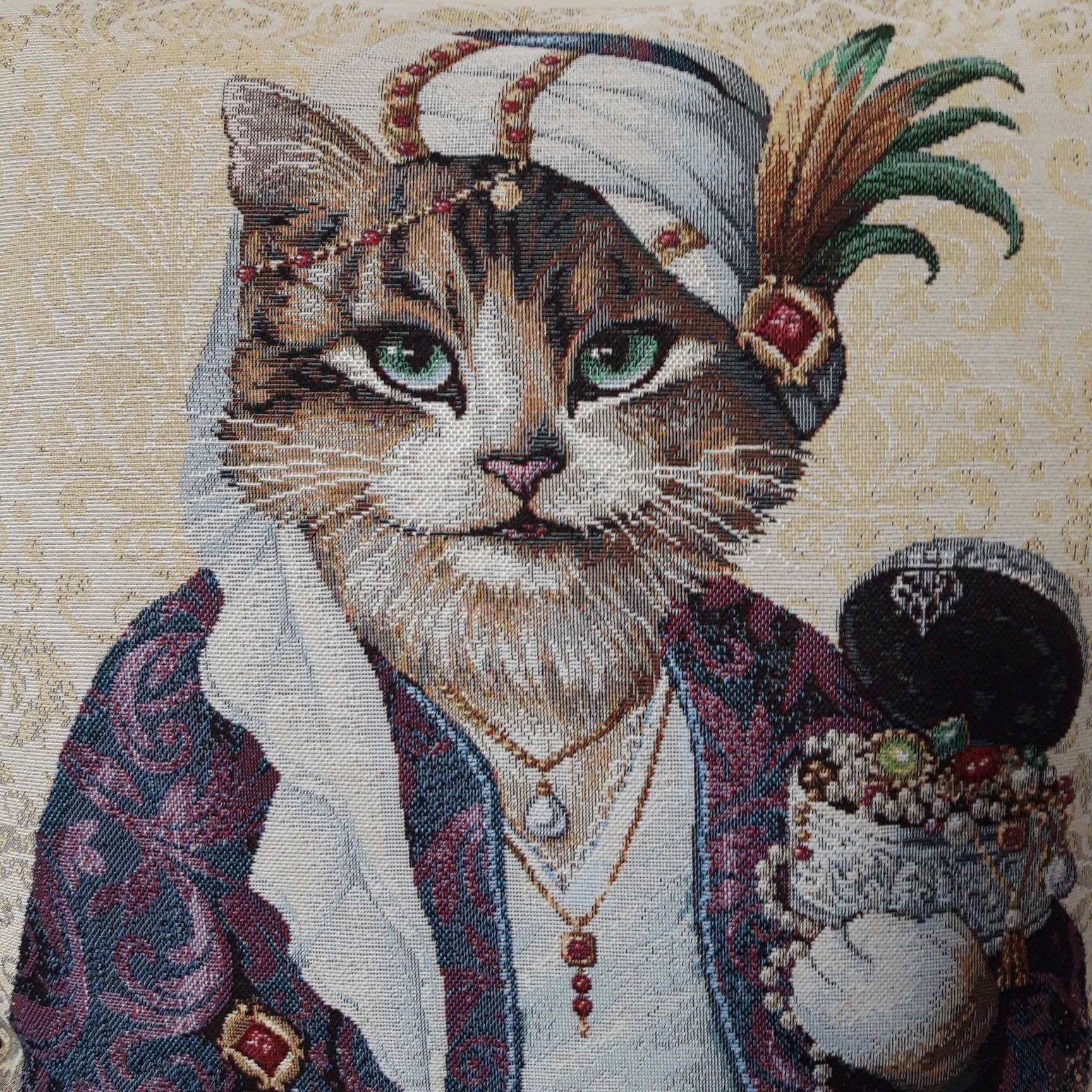 Housse de Coussin Tapisserie Jacquard Chat Maharajah 45x45 cm. Déco d'intérieur Tendance - Déco Crém