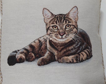 Jacquard tapestry cushion cover with cat motif, 45 x 45 cm. Trendy interior design - decorative cushion - housewarming - birthday