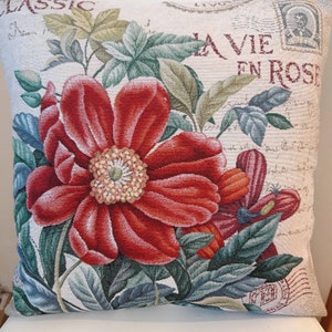Housse de coussin tapisserie jacquard crème fleurs rouge 45x45 cm. Déco d'intérieur tendance - coussin déco - crémaillère - anniversaire