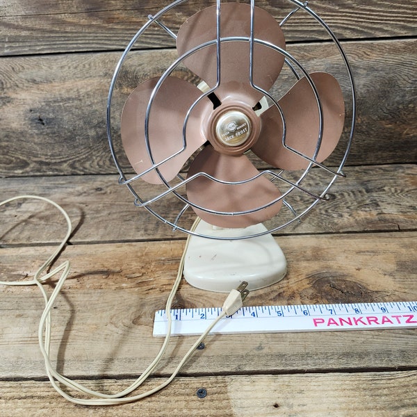 1930's Knapp Monarch Jack Frost 9" Tabletop Fan