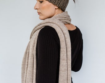 Beige merino wool scarf