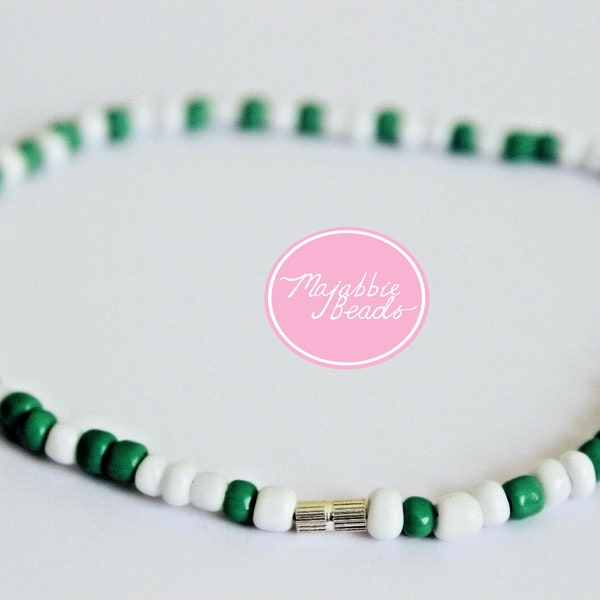 Green and White Ankle Bracelet || Handmade Anklet || Beaded Anklet || Silver Screw Clasp || Beautiful Adornment