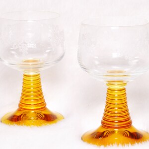 Vintage Collectible 2 Roemer Grape Leaf Etched Crystal Wine Liquor Glass Set
