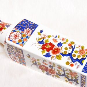 Vintage Collectible Japan Decor Imari Ware Hand Painted Floral Gold Trim Vase