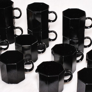 Vintage Collectible Novoctime Black by Arcopal France 13 Coffee Cups 2 Creamers