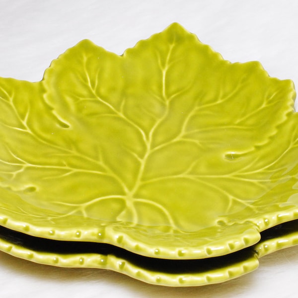 Vintage Collectible 2 Country Olfaire Majolica Cabbage Leaf Green Plates