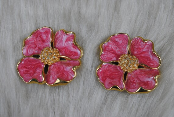 Earring Set Vintage Clip On Genuine Bisque Porcelain Pastel Pink Roses Gold Tone Clips Porcelain Petals Clip Earrings Pastel Pink Avon 1987