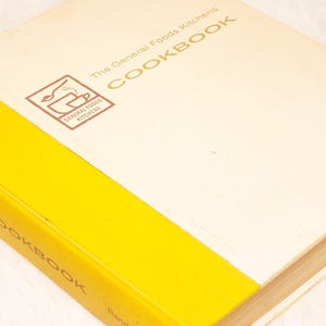 Vintage Collectible General Foods Kitchens Cookbook 1st Ed Random House