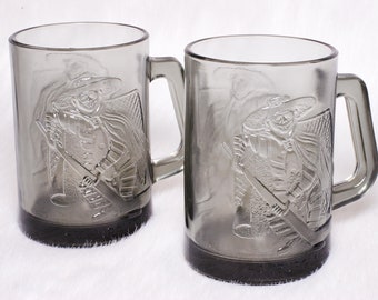 Vintage Collectible 2 MacDonalds Hamburglar Hockey Black Glass Drinkware Mugs