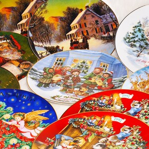 Vintage Collectible Avon Christmas Collection 10 Plates