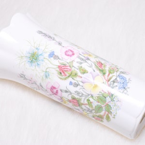 Vintage Collectible 1990s Wild Tudor Pattern Aynsley Small Floral Vase