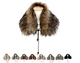 Collar with lacing in high-quality faux fur.