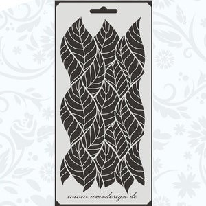 Puede incluir: Una plantilla en blanco y negro con un patrón repetitivo de hojas estilizadas. La plantilla está diseñada para proyectos de manualidades y decoración.