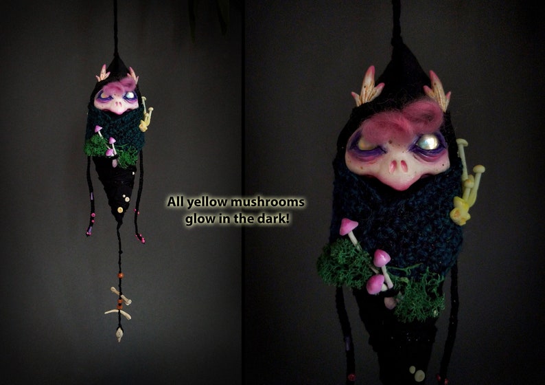 Corbin, the little Darkling Larva jingles and glow in the dark, ooak doll, designer toy, wall hanging wit bells, witchy decor zdjęcie 2