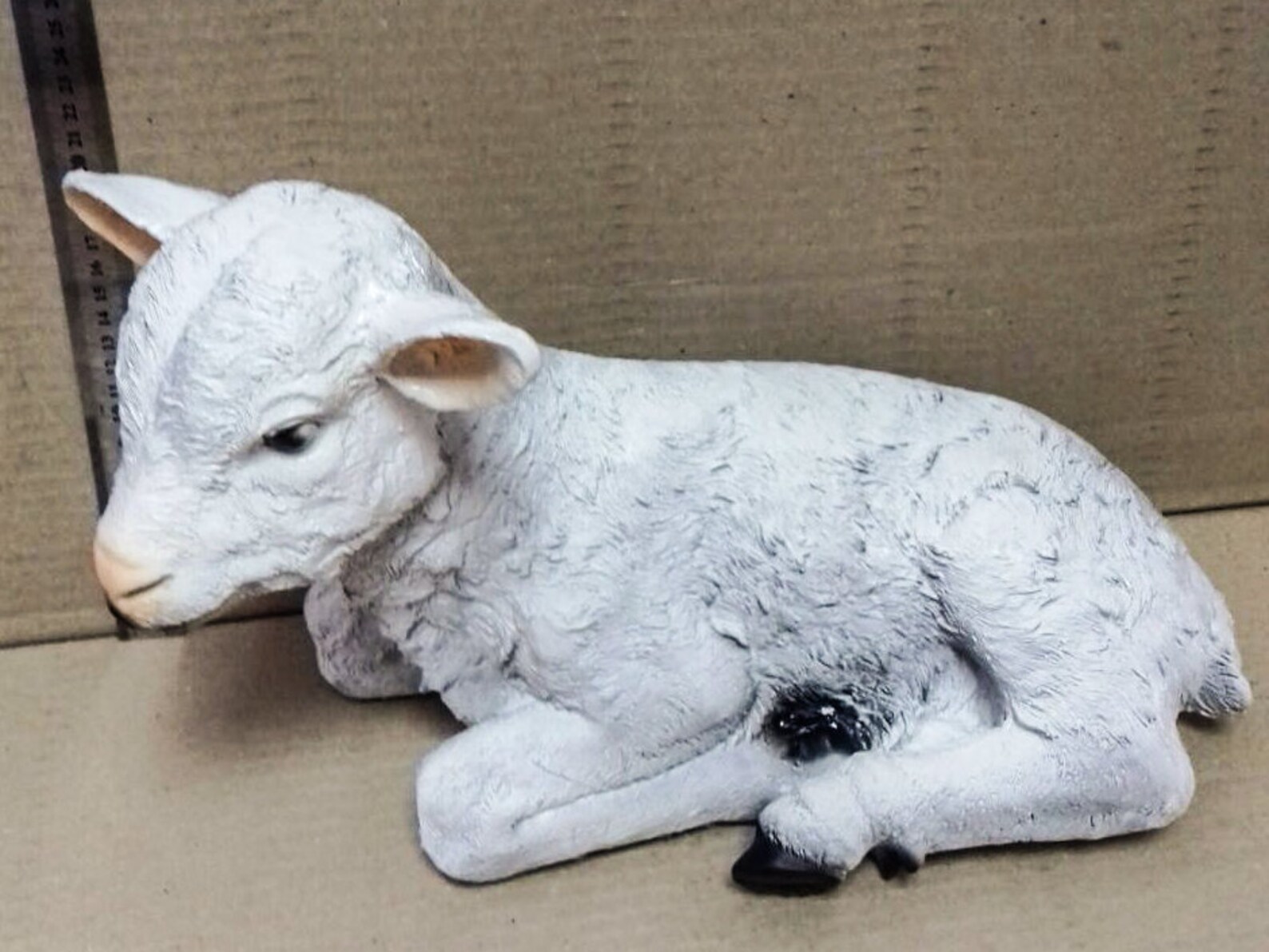 garden sheep statue