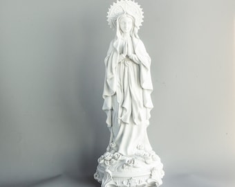 Estatuilla de la Virgen María * Estatua de la Virgen * Escultura cristiana blanca * Manos de oración de Nuestra Señora * Decoración religiosa * Estatuilla de halo de la Santa Madre de Dios