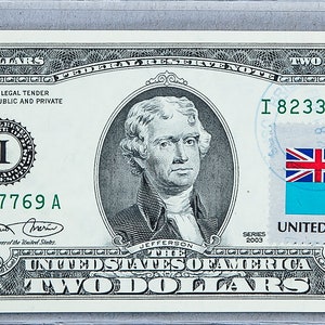 Banknoten *2 Dollar Bill *Federal Reserve Bank *Papiergeld *Zwei Dollar Briefmarke *Gem Stempelglanz *Fidschi Flagge *USPS Briefmarken Geschenk