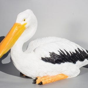 Pelican Statue *Coastal Bird Sculpture *Nautical Ocean Beach Garden Decor *Large Wildlife Flowerbed Figure *Outdoor Back Yard Realistic Art