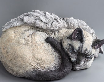 Pet Memorial Sleeping Angel Cat/Dog Statue With Wings & Cross – 18cm Resin