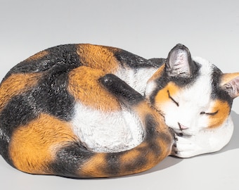 Calico Cat Memorial Garden *Sleeping Pet Statue *Outdoor Grave Figure *Large Sculpture Funeral Keepsake *Unique Kitty Loss Remembrance Decor