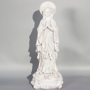 Madonna Statue *Christian Sculpture White *Our Lady Halo *Virgin Mary Figurine *Religious Decor *Mother God Statuary *Holy Icon Praying Hand