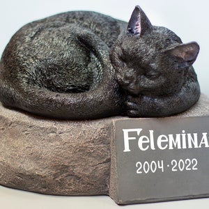 Black Cat Tombstone Memorial *Pet Grave Marker *Garden Statue Sleeping Cat Loss *Unique Remembrance Plaque *Funeral Keepsake Rock Outdoor