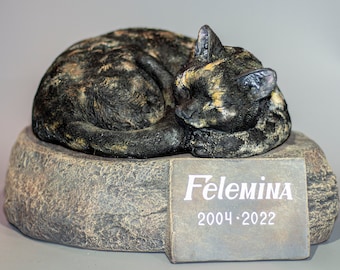 Tortoiseshell Cat Memorial Urn *Cremation Statue Pet Ashes Personalized *Beautiful Headstone Plaque Remembrance Gift *Animal Grave Decor Art