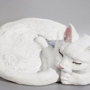 White Cat Urn *Memorial Statue Pet Ashes Holder *Unique Cremation Sculpture *Animal Loss Grave Decor *Beautiful Keepsake Funeral Casket Box