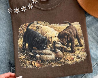Perros de caza de patos retro PNG, caza PNG, labrador retriever PNG, camisa de caza estilo años 90 PNG (Descarga digital)
