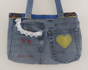 Tasche / Shopper / Handtasche / Jeanstasche, Upcycling-Projekt, bestickt