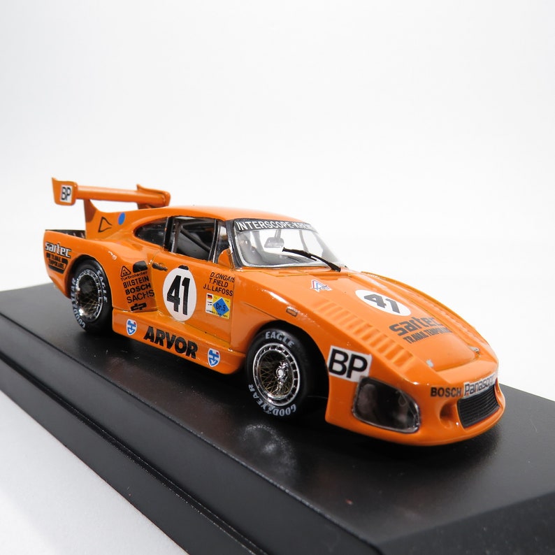 SPARK-MODEL S2061 Masstab: 1/43 PORSCHE 935 K3 N 41 24h LE MANS 1981 P.HENN - M