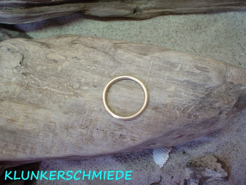 Goldener Ring 333/ Gelbgold, 2 mm Bild 2
