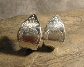 Boucles d'oreilles pendantes, bijoux de coutellerie, motif de la Frise orientale, édition 90/-, 1 paire