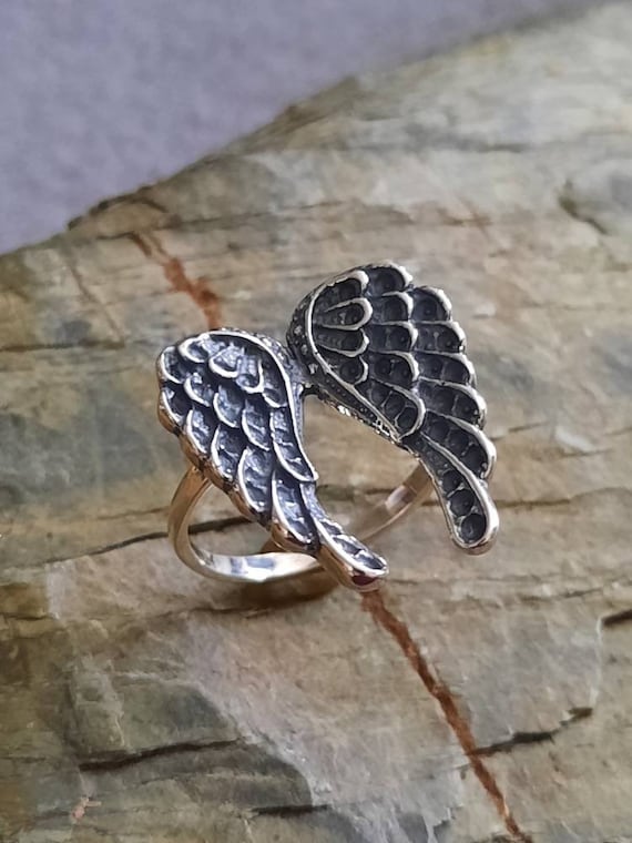 Angel wings sterling silver ring deals