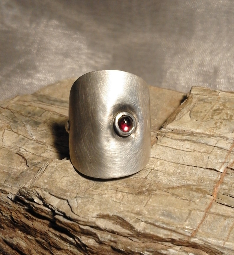 Bague bijoux couverts en argent 800/ avec grenat, rhodolite image 1