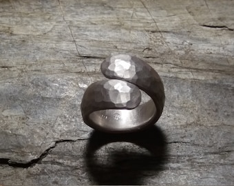 Wide silver ring in 925 sterling silver