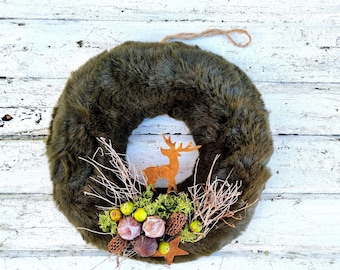 Forest wreath door kangaroo plush