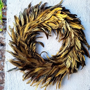 Feather wreath gold